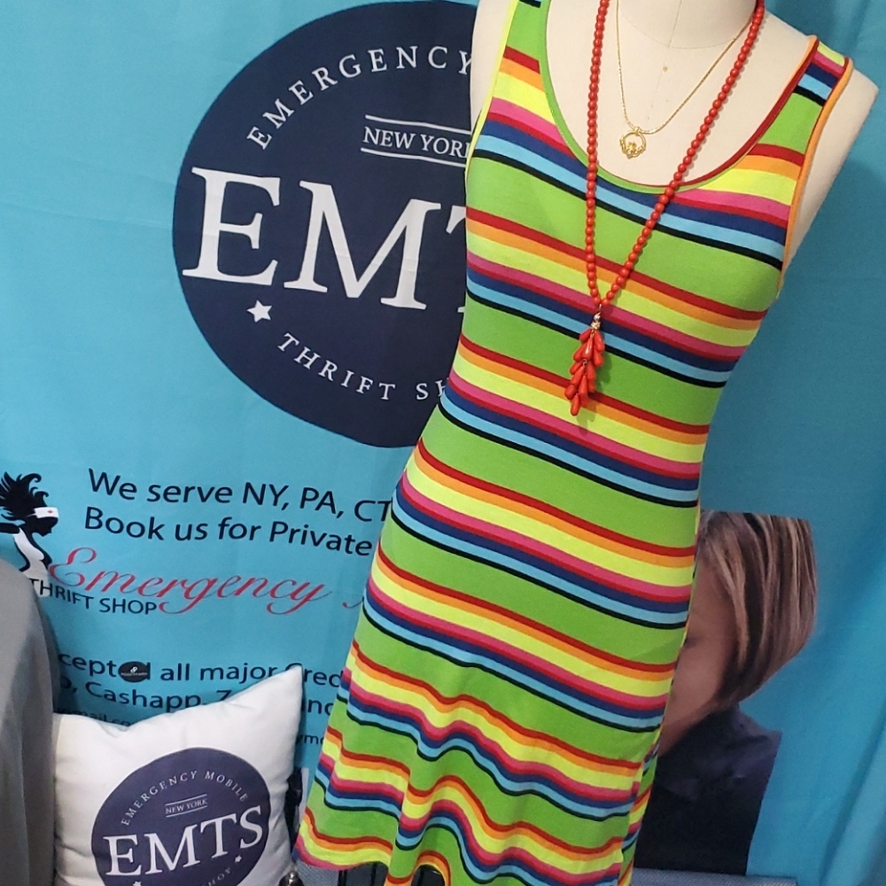 Control Maxi High-Low Dress - Picture 2 of 4